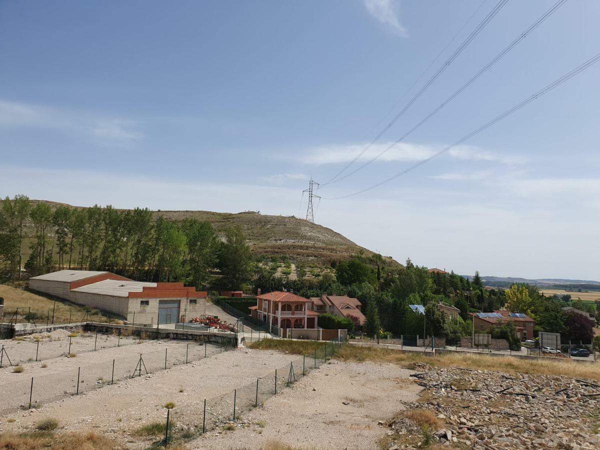 الشقق الفندقية Rabé de las Calzadasفي  Camino De Rabe المظهر الخارجي الصورة